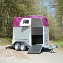 Montana trailer met voorlader.webp